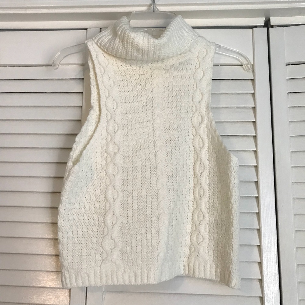 🌟🌟SALE🌟🌟 Bishop & Young Sleeveless Sweater